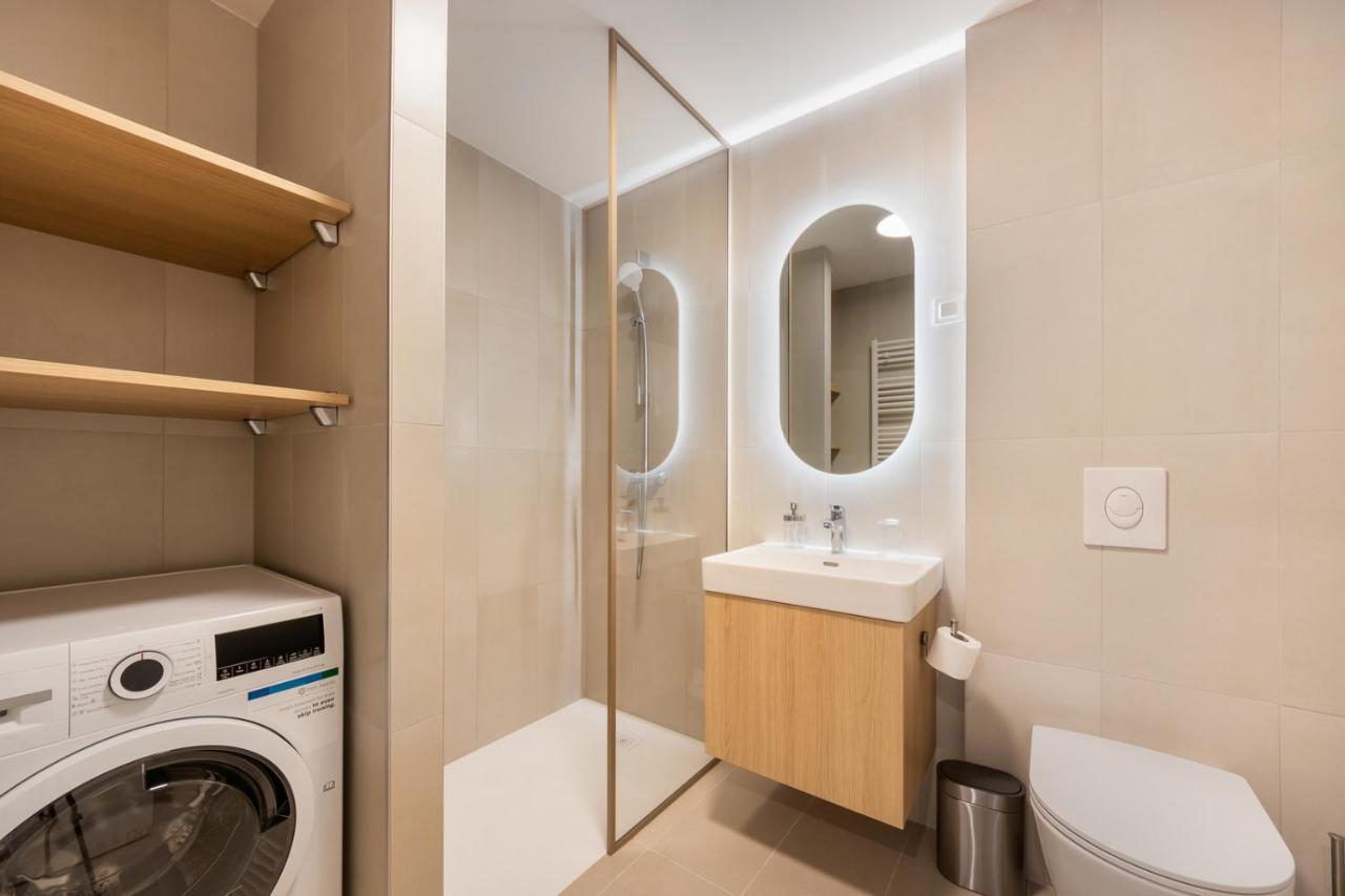 Modern One-bedroom Masarykova With Private Parking * Ljubljana